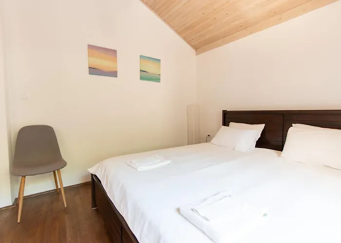 Bivalvia Apartments