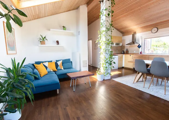 Bivalvia Apartments