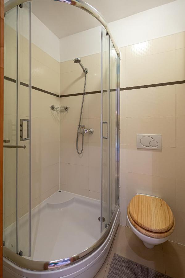 Apartment Bivalvia
